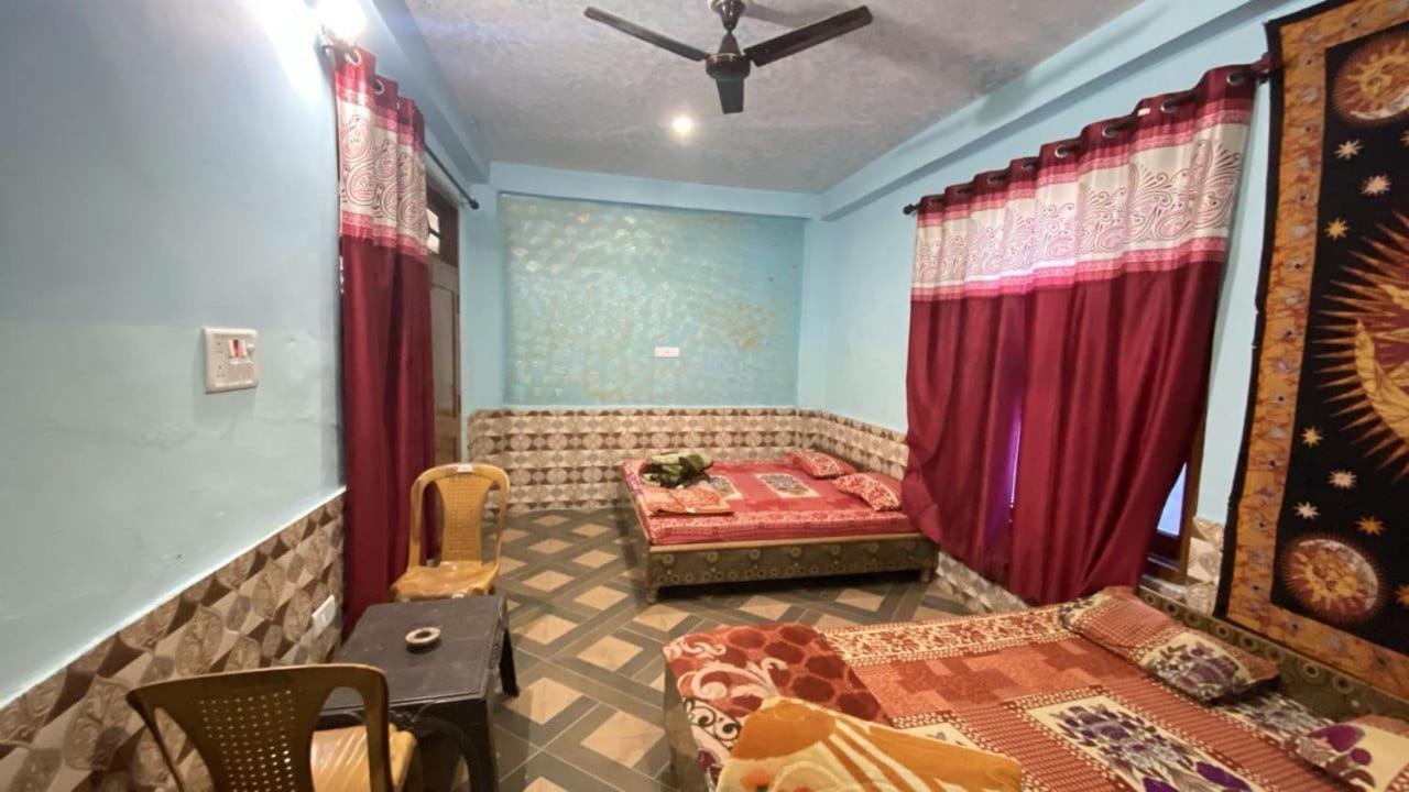 Nucleus Guest House 卡索尔 客房 照片