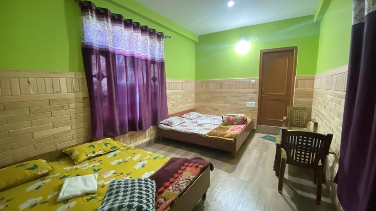 Nucleus Guest House 卡索尔 客房 照片
